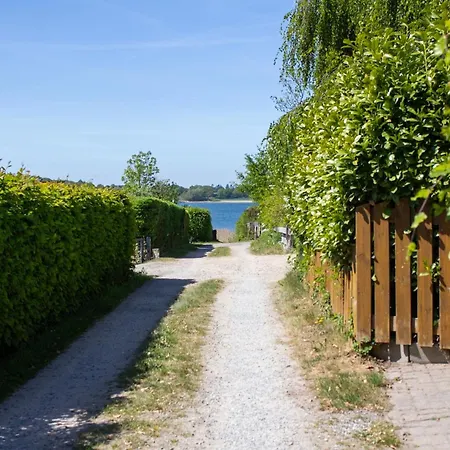 Kleine Freiheit Am Badesee *